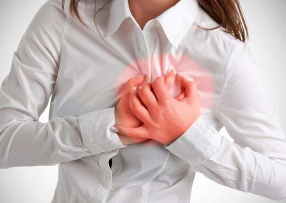 泌乳素高经期前乳房胀痛如何缓解,月经前乳房胀痛按什么穴位可缓解