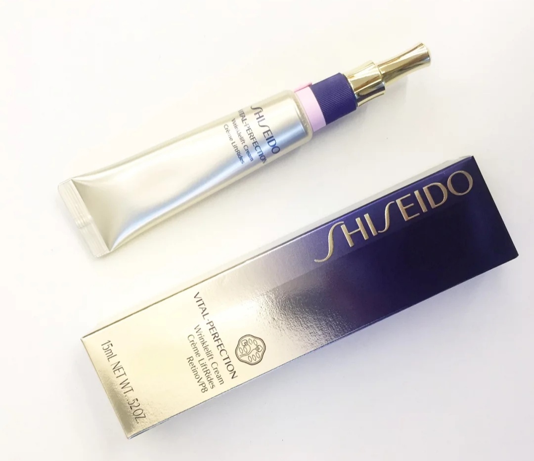 雅诗兰黛眼霜哪一款抗老效果更好,雅诗兰黛40岁眼霜哪个系列好用