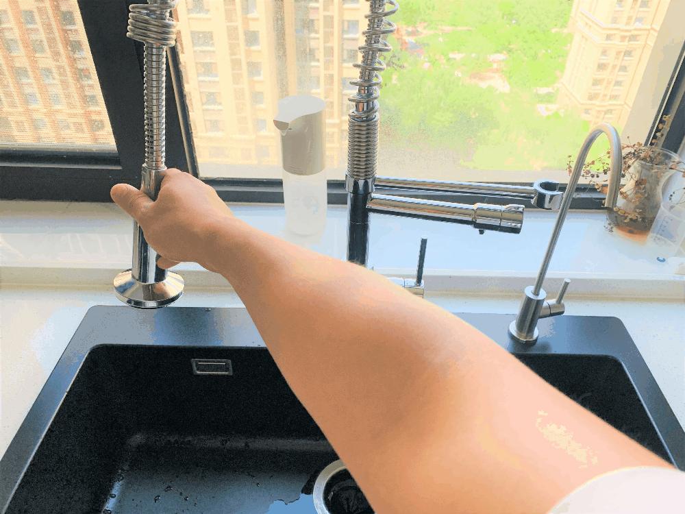 厨房折叠式龙头铜好还是不锈钢好,九牧厨房龙头33080和33132区别