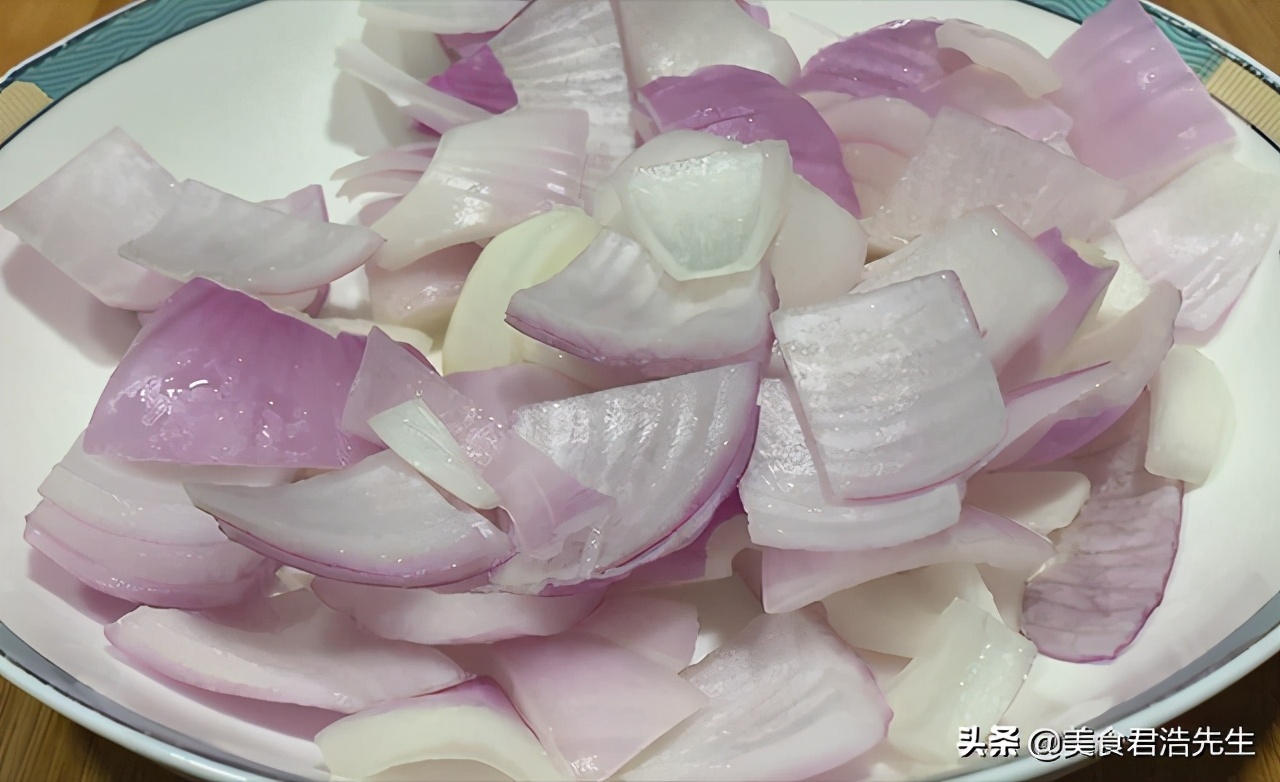 过年要吃鱼教你懒人做法用料简单,天冷就要多吃鱼