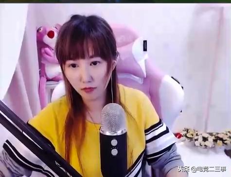 小苍直播哭了各主播反应,小苍直播间回放