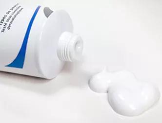 法国雅漾属于几线品牌,雅漾和理肤泉水乳哪个好