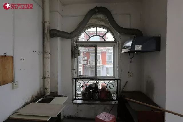 大师设计的湖景房,设计师设计两百平别墅