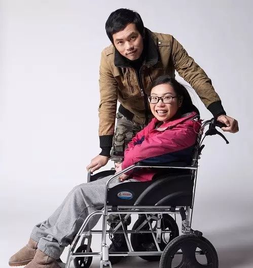 被丁一舟赖敏的爱情感动流泪,丁一舟赖敏结婚照片