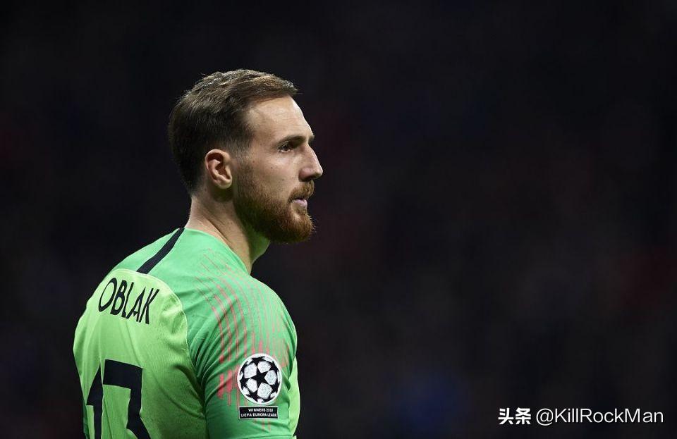 曾在欧冠一战封神，连续4年获得萨莫拉奖，当今世界足坛第一门神