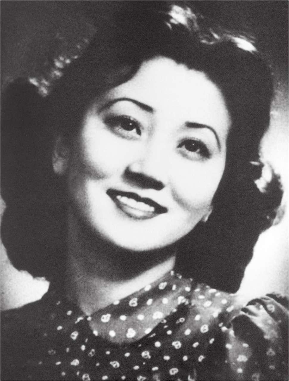 蒋英：嫁给干哥哥钱学森，培养学生李双江，这个女人到底多厉害？