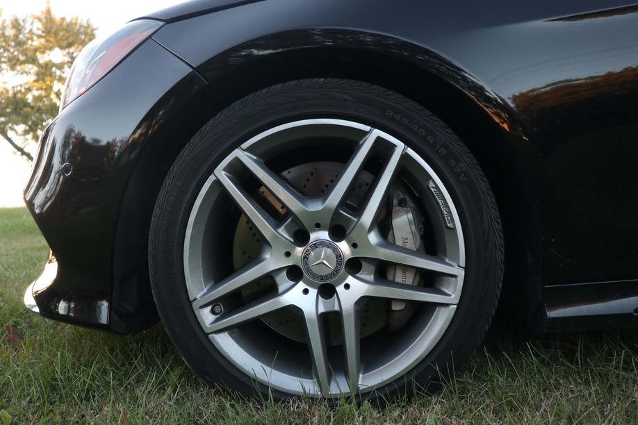 奔驰e550运动版,e550奔驰新款