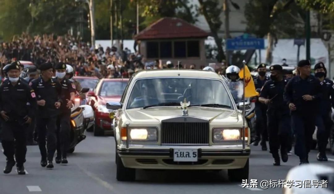 劳斯莱斯王思聪与网红,王思聪说劳斯莱斯low梗