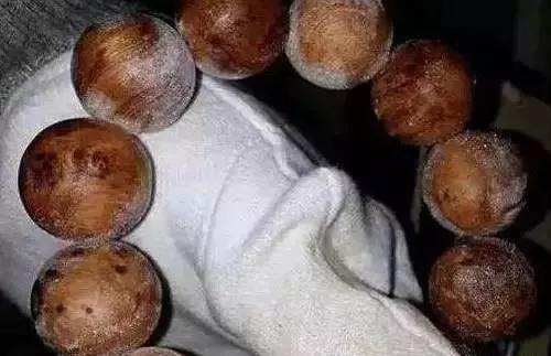 手串发霉退浆了怎么办,沉香手串发霉了怎么处理