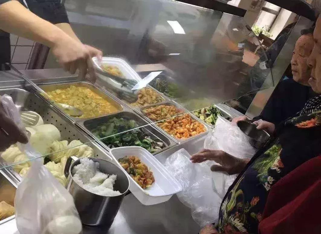 爸妈老了,你又太忙!大连这些“社区食堂”管饭喽!