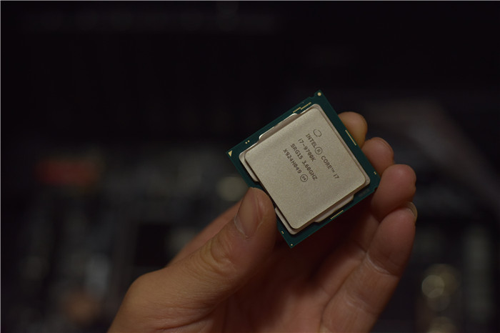i79700kf配什么显示器,i79700k配置用什么显示器