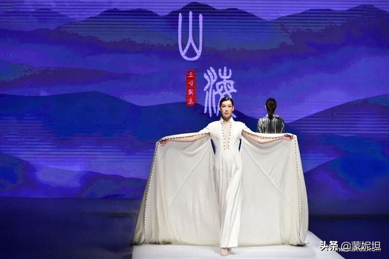 时光轮转蓦然回首，蒙妮坦学院与大连时装周携手20周年