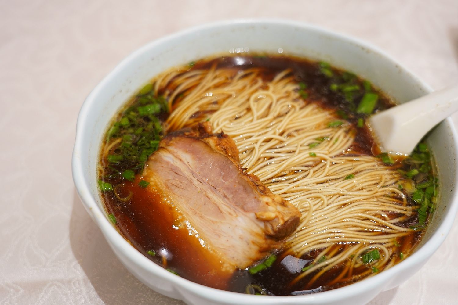 苏州胥城大厦奥灶面价格表,苏州胥城大厦的一碗面