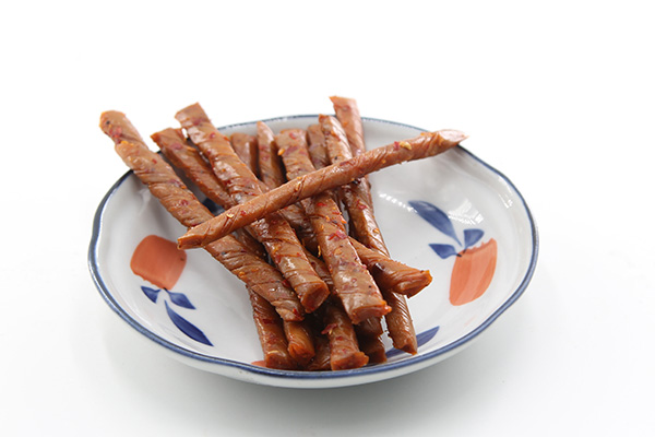 卫龙辣条赚500亿,卫龙辣条一年净收入是多少