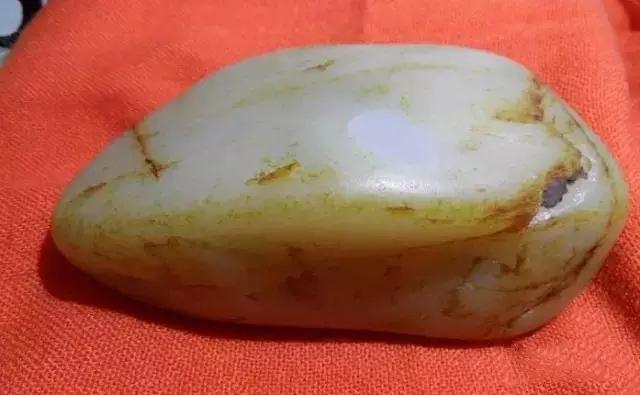 玉石鉴别最简单方法原石,沱江玉石原石的鉴别