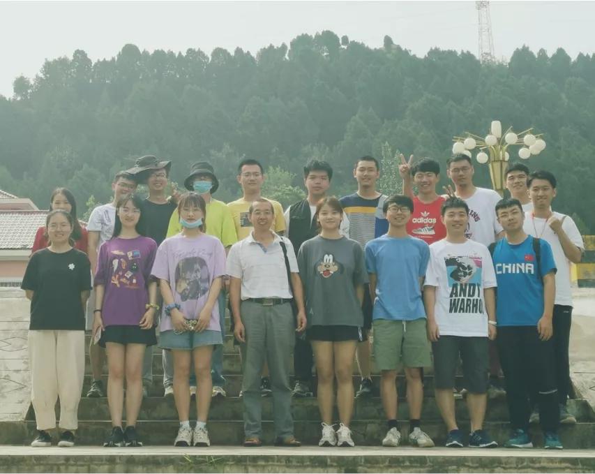 陕西“超牛”班级！全班只有16人，保研率高达82%，赴美国、韩国学习！