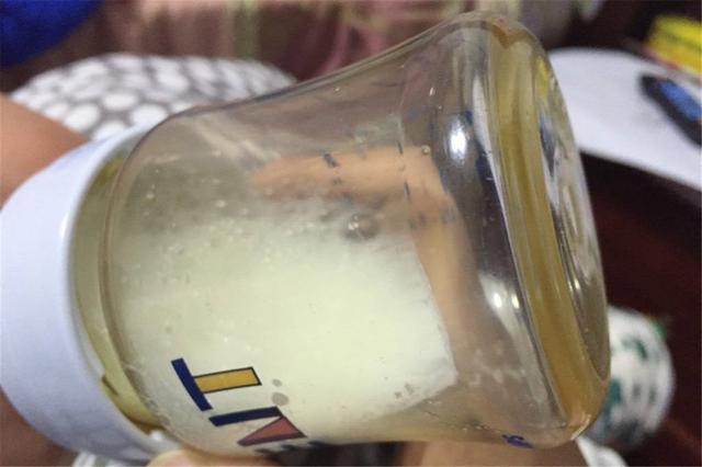 为什么宝宝喝奶总要一个小时左右,为什么宝宝喝奶就够营养