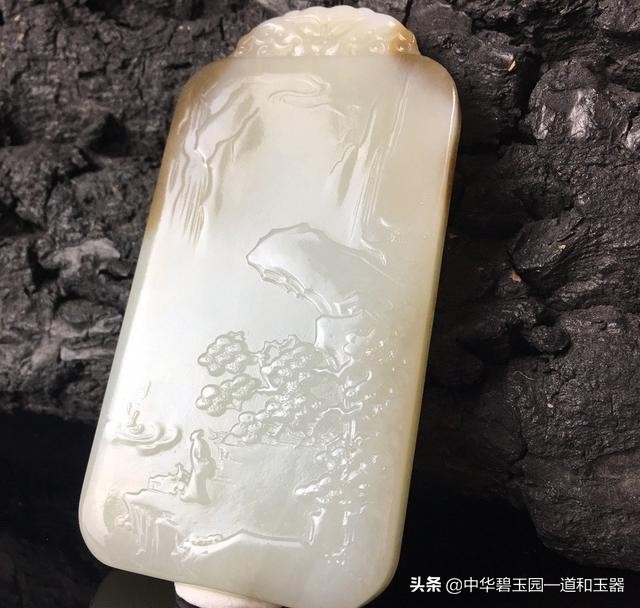 男士和田玉平安无事牌配饰,男士手上适合戴什么和田玉饰品