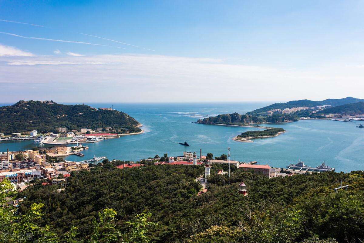 这座海滨小城的特点是什么,适合养老的海滨小镇