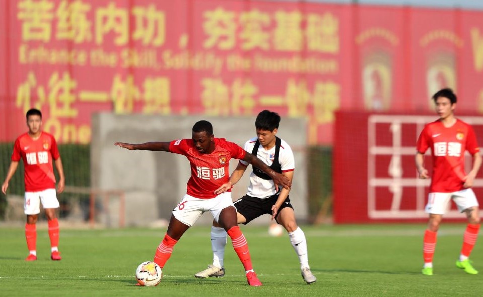 恒大足校4比1足球小将完整版,恒大足校小将完整视频