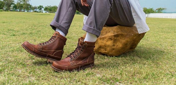 户外雨雪天气穿什么鞋子,雨雪天气穿什么衣服