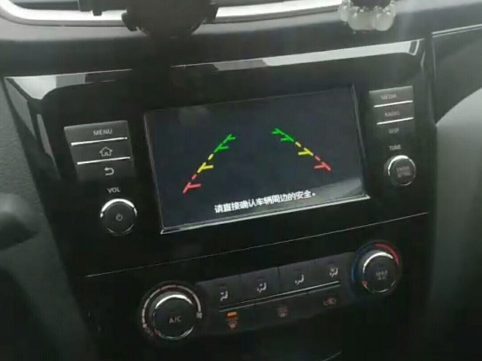 逍客屏幕黑屏怎么解决,逍客倒车影像间歇黑屏怎么解决