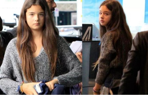 莫妮卡•贝鲁奇穿开叉裙,身材火辣不似55岁,10岁女儿颜值却被嘲