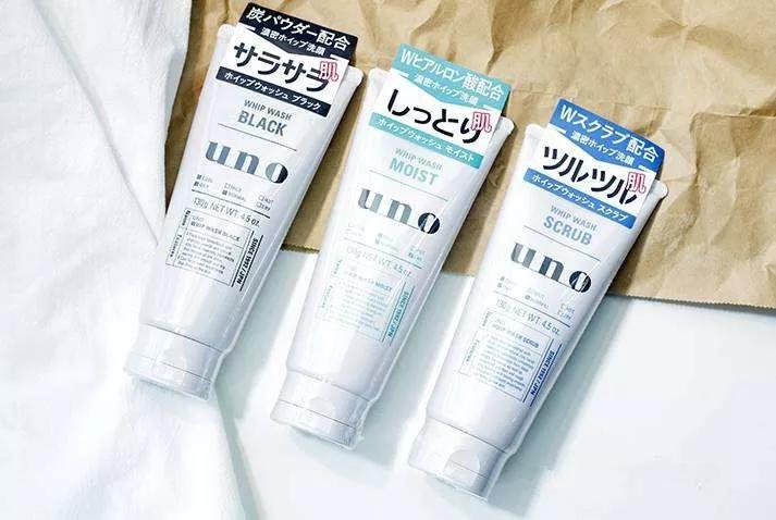 洗面奶推荐：深入肌肤清洁毛孔脏污，充分洗净皮肤上的污垢及角质