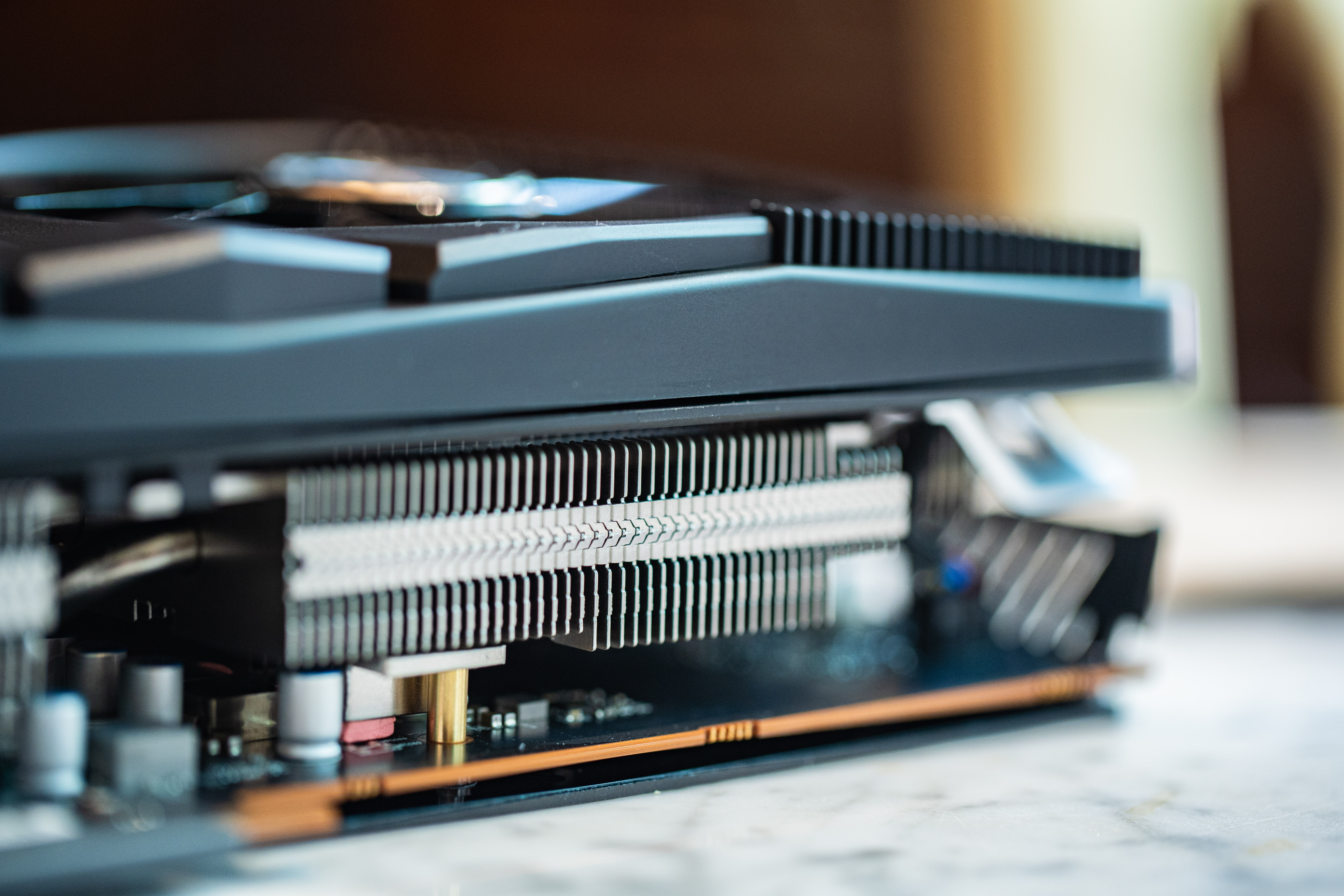 讯景xfxrx5908g黑狼版,xfx讯景rx5708g黑狼版