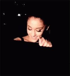 别再给吴亦凡“打榜”了，他踩了一个好姑娘！