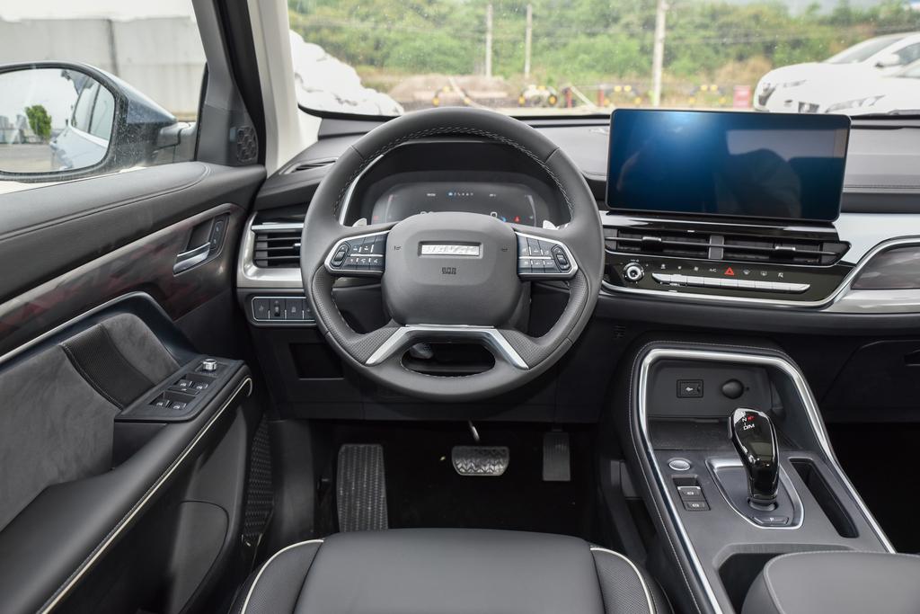 哈弗h6国潮版前脸进气格栅,哈弗h6前脸蜂窝状是哪个版本