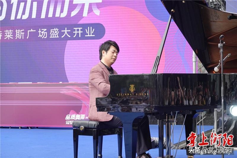 仅开业两天就有57万游客来打卡,开业3天客流超72万