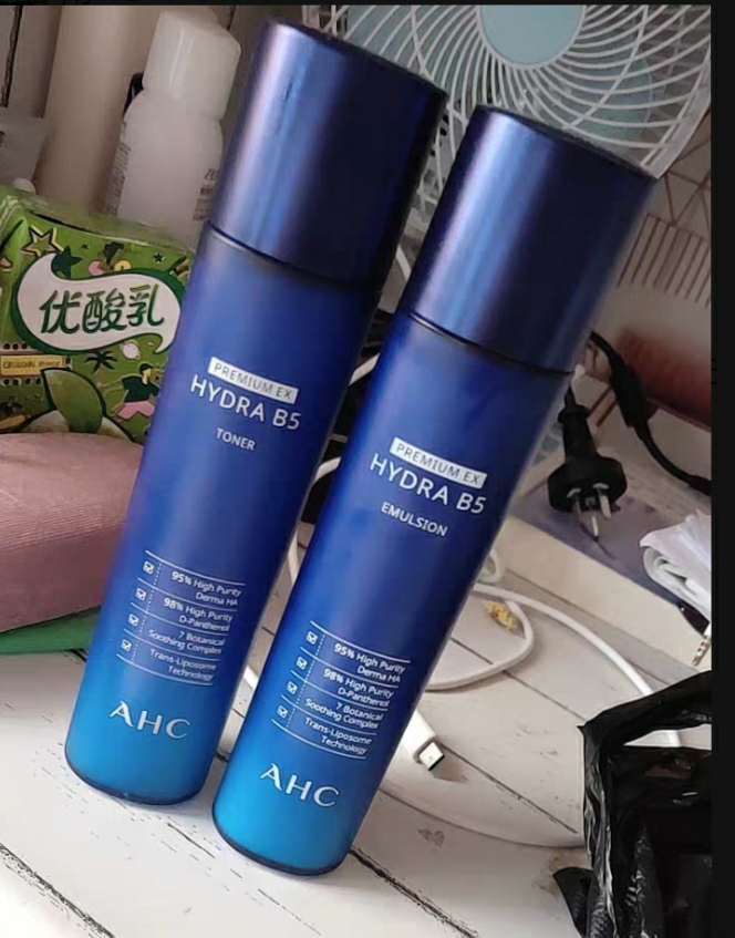 ahcb5和神仙水哪个保湿效果更好,买贵的不如买便宜的