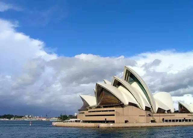 当世界遇上*安泰**，才发现我们*安泰**啥都有