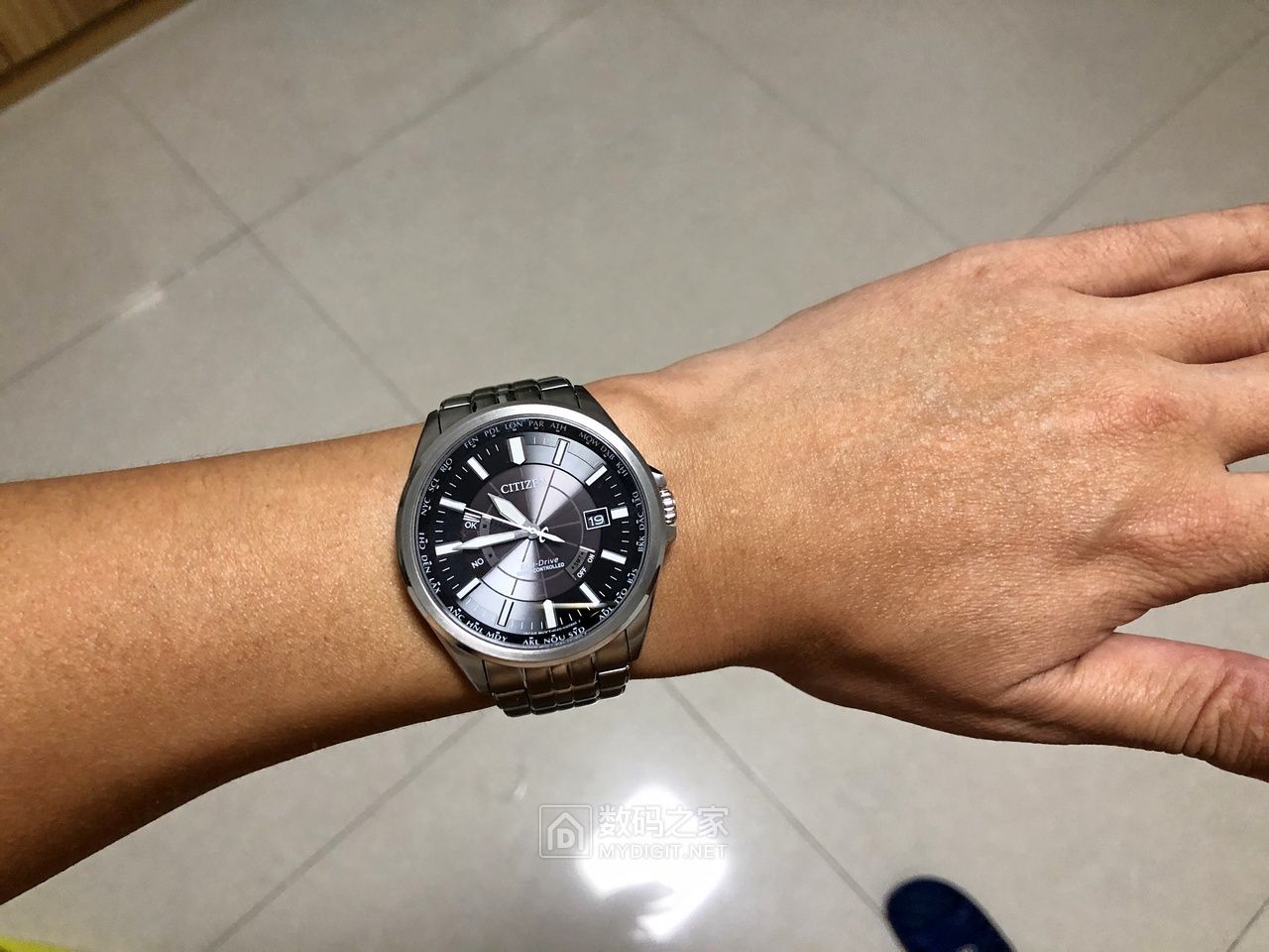 光动能手表卡西欧好还是西铁城好,卡西欧和西铁城光动能手表哪个好