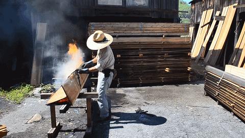 老木板更有质感,什么东西能让木板有光泽
