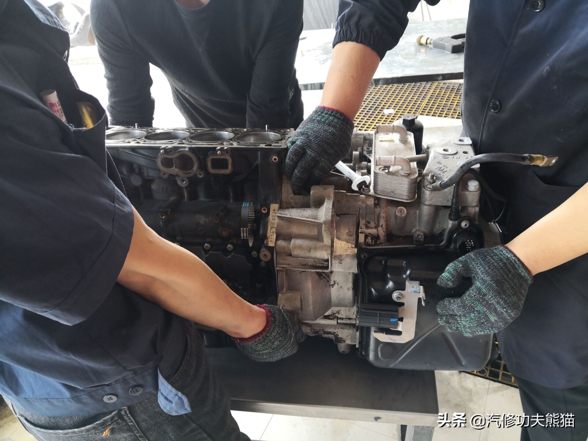 大众夏朗烧机油用什么燃油宝,2012款夏朗2.0t烧机油怎么处理