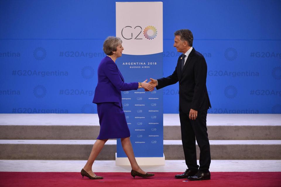 G20峰会被英伦梅姨酒红唇膏种草，既显白又能拉拢人心吵架还能赢