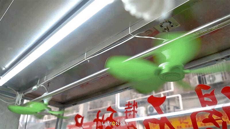 “就卖10块，难怪凌晨2点还满座”