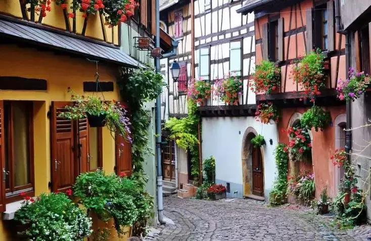 5个美到逆天的小众旅行目的地,这辈子一定要去的10个绝美小镇