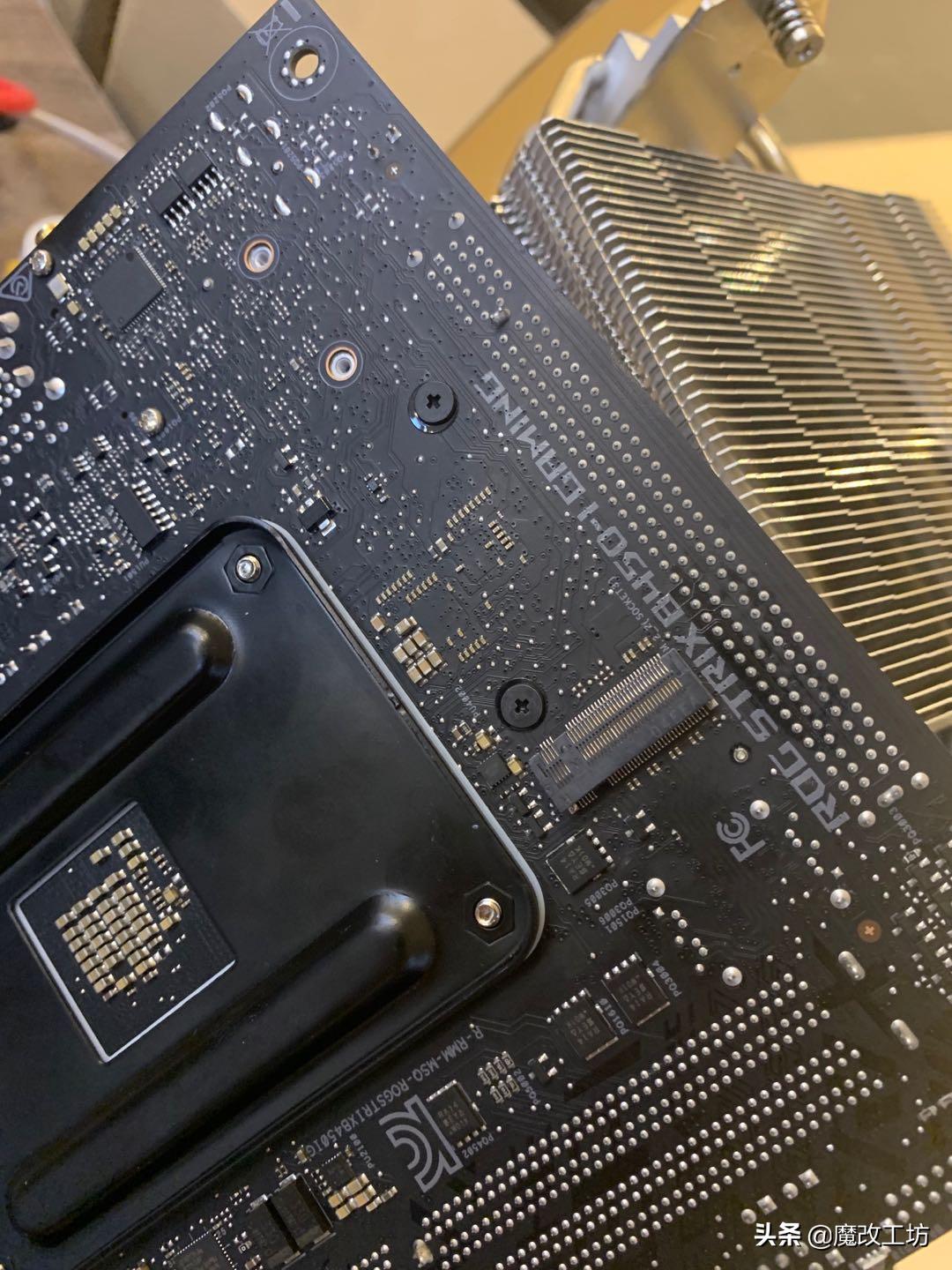 原味电脑硬件会更香？华硕899元ITX主板1.1V锐龙处理器