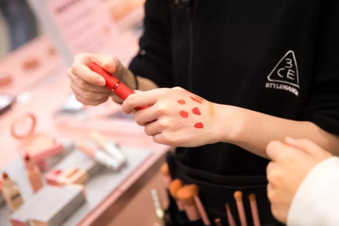 3ce旗舰店官方正品直播,3ce官方旗舰店是不是真的