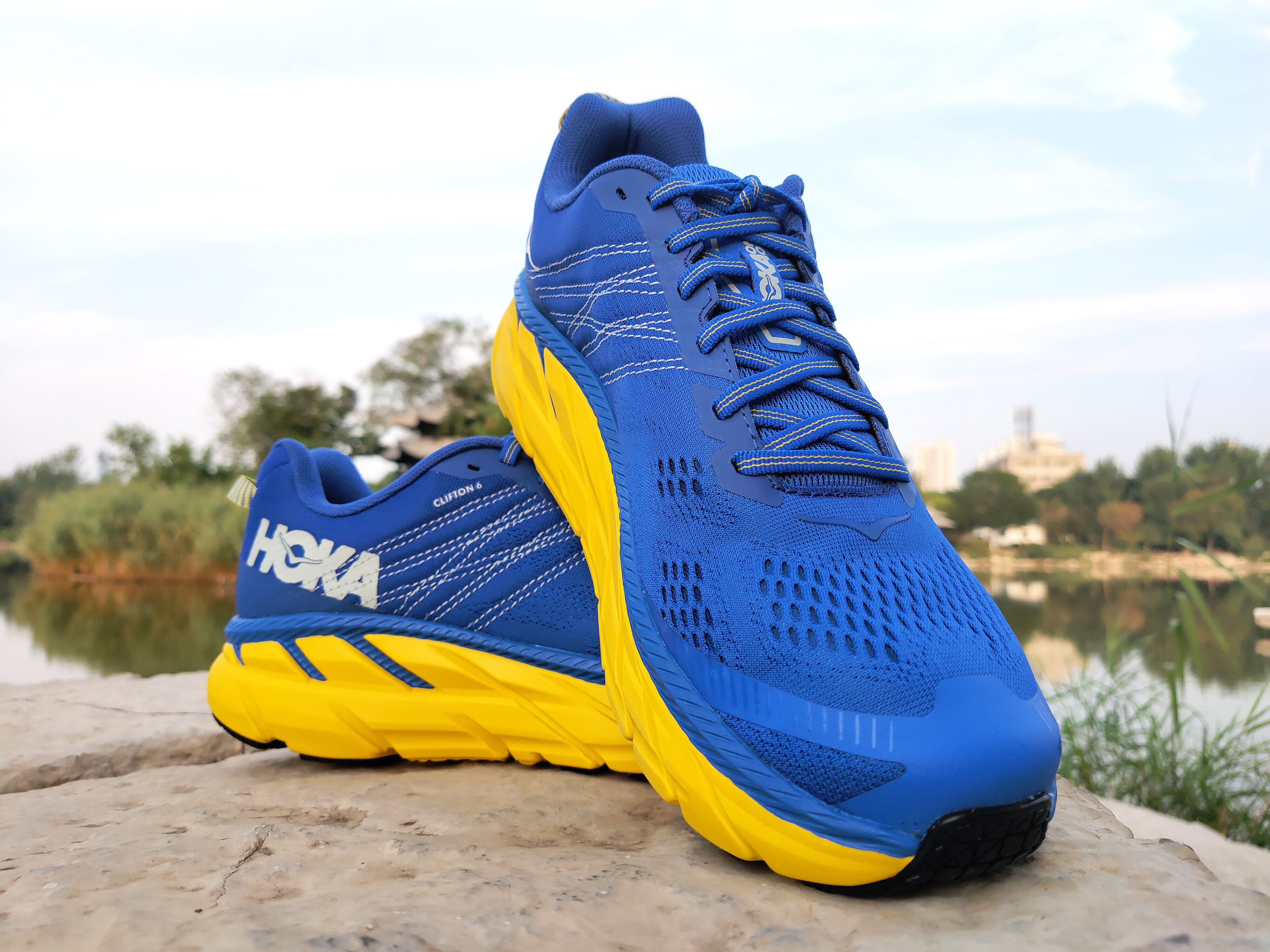 hoka克里夫顿跑鞋测评真假,稳定支撑缓震跑鞋评测