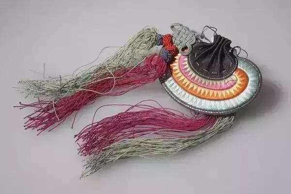 古代男女定情信物用哪种玉佩,古代男女定情信物都有哪些