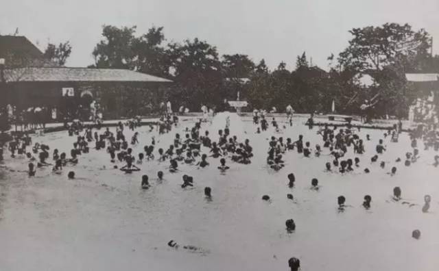 虹口足球场鲁迅,虹口足球场鲁迅纪念馆