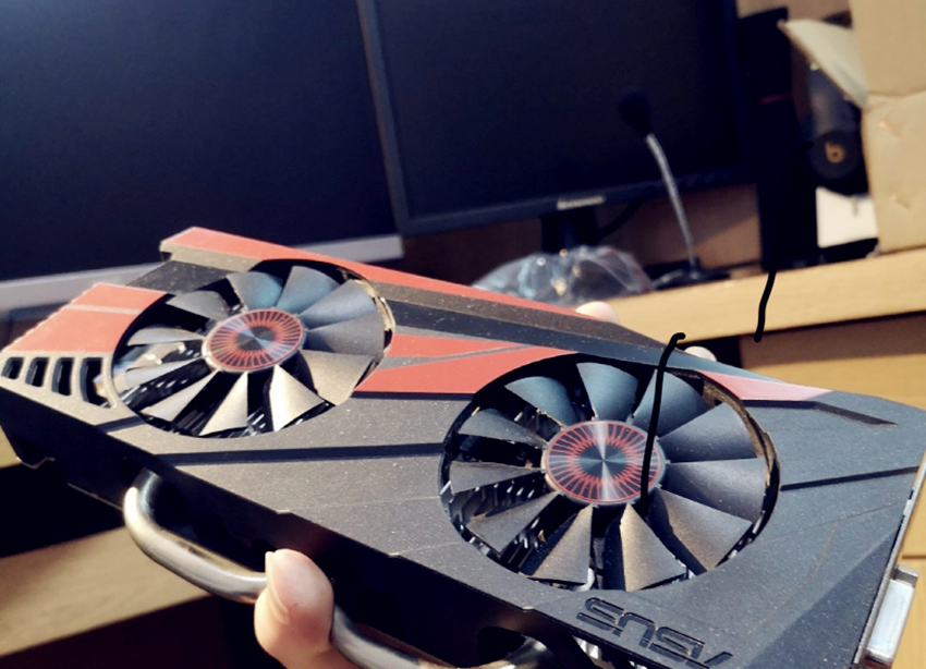 电脑显示器黑屏的解决方法,电脑显示器黑屏怎么办教你一招