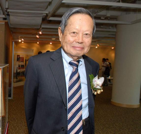 杨振宁和翁帆现在结婚吗,杨振宁同翁帆结婚相差多大