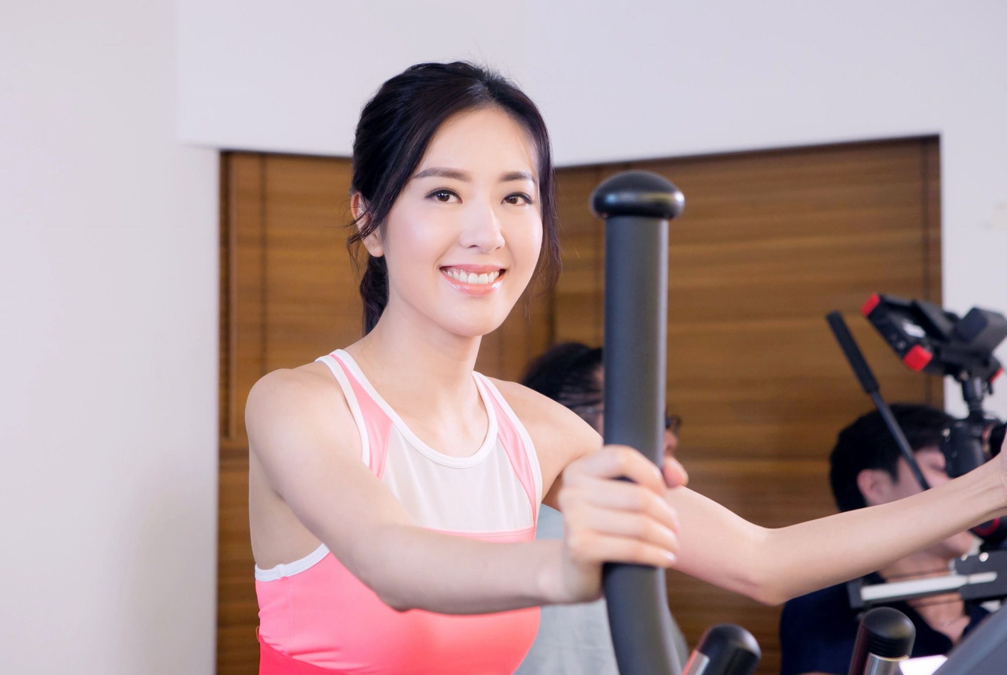 37岁唐诗咏近况,唐诗咏36岁照片