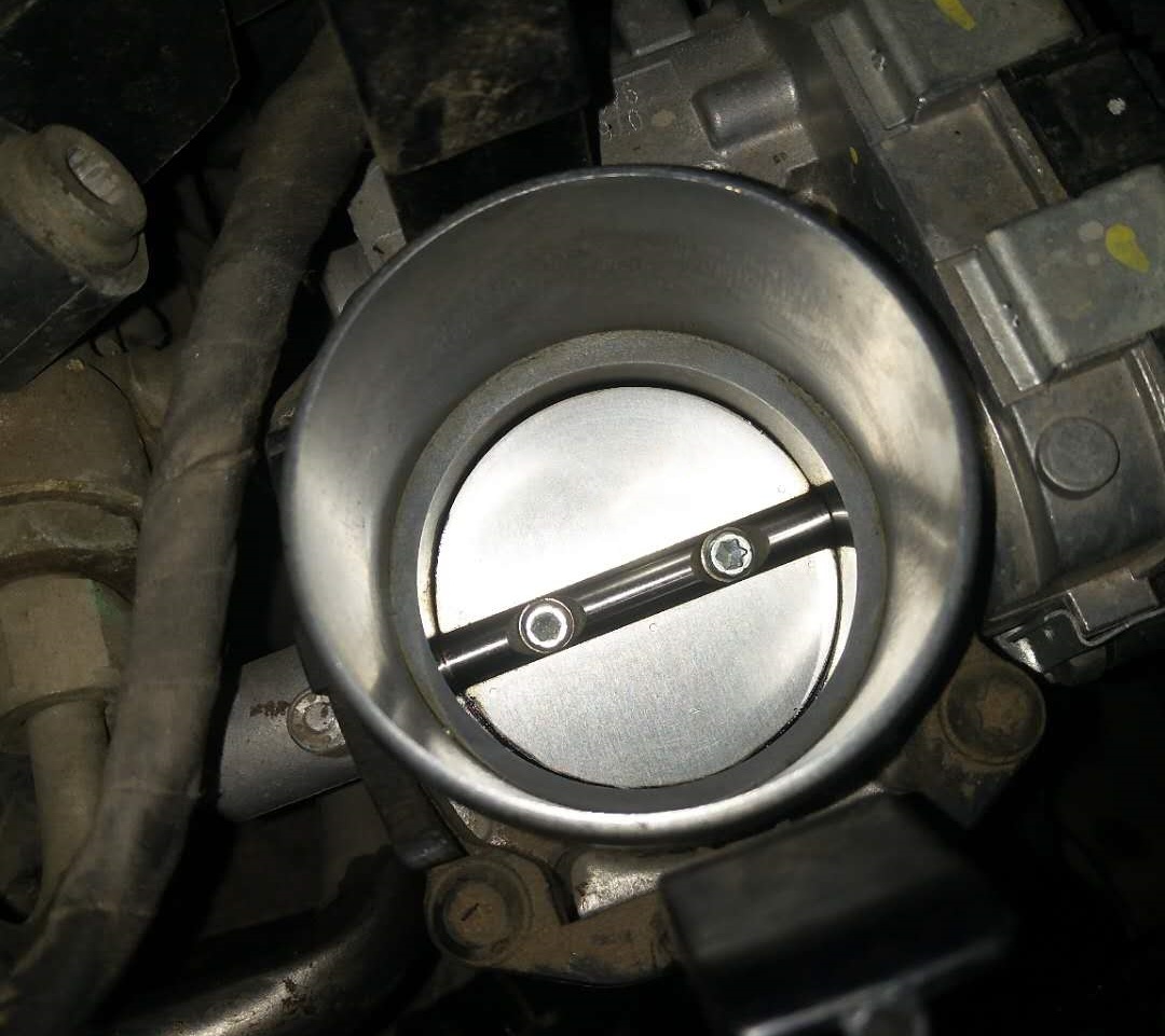 起亚福瑞迪刹车油在哪里,起亚福瑞迪保养灯怎么归零