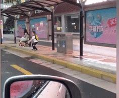 开心一刻｜所谓财富自由：花光财富，让它重获自由